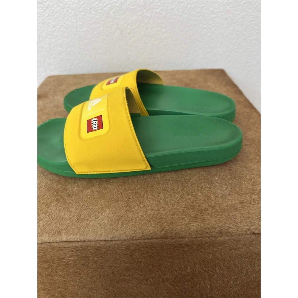 Adidas Lego‎ Adilitte Comfort K Slide Sandals Kid Size 6 Yellow & Green